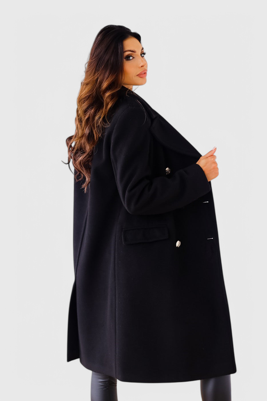 Yara Double-Breasted Wool Coat with Fitted Cut